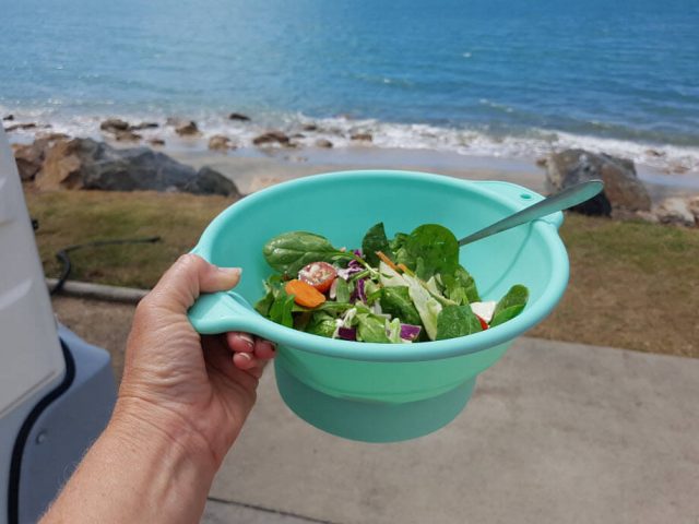 Multifunctional, collapsible silicone bowl