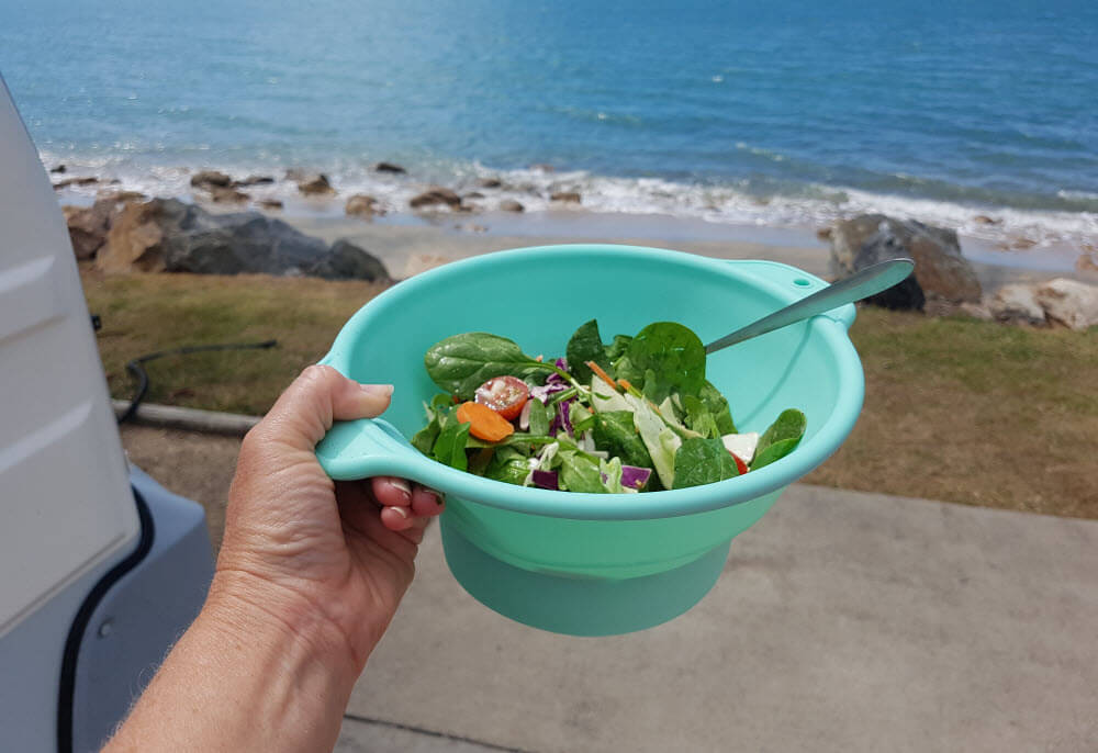 Multifunctional, collapsible silicone bowl
